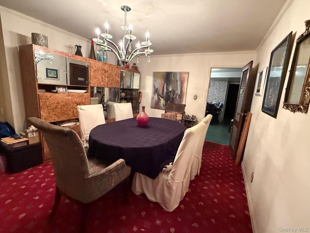 82 Auerbach Lane, Lawrence, NY 11559