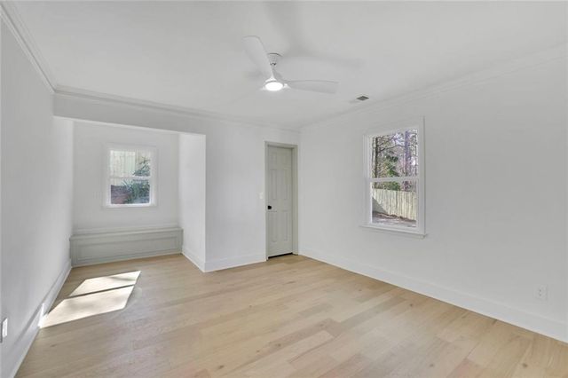 2552 Hollycreek NE Drive, Marietta, GA 30062