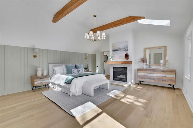 2552 Hollycreek NE Drive, Marietta, GA 30062