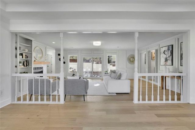 2552 Hollycreek NE Drive, Marietta, GA 30062