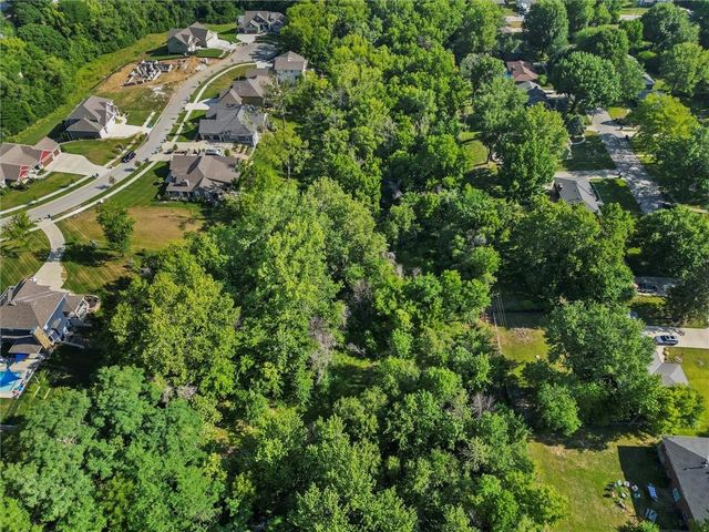 1207 Linden Road, Liberty, MO 64068