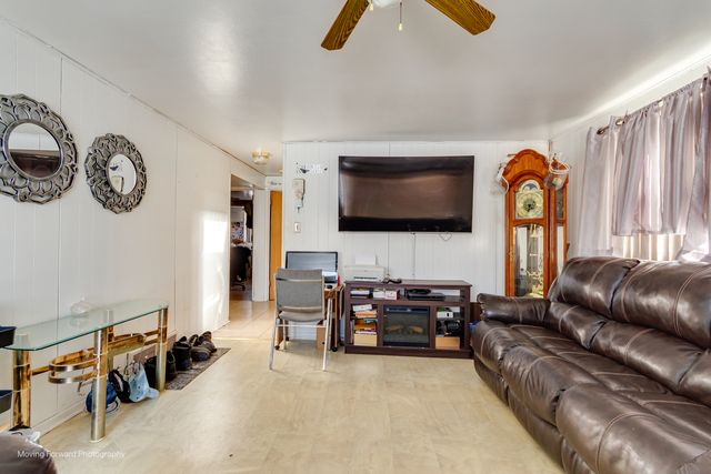 16904 Old Elm Drive, Country Club Hills, IL 60478