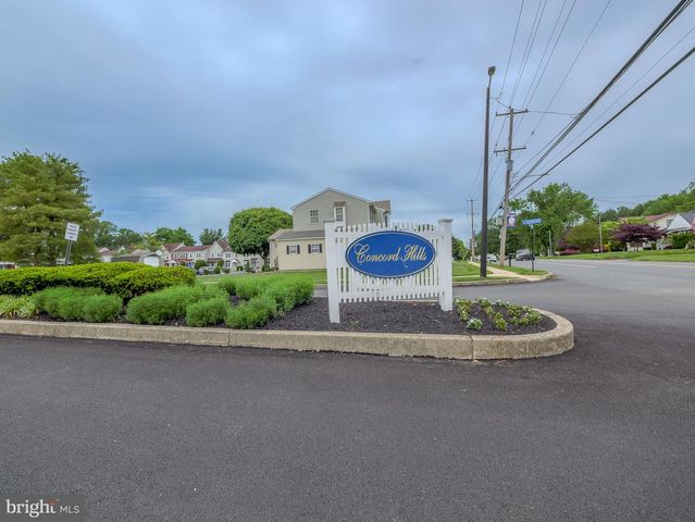 6 VICTORIA DR, Aston, PA 19014