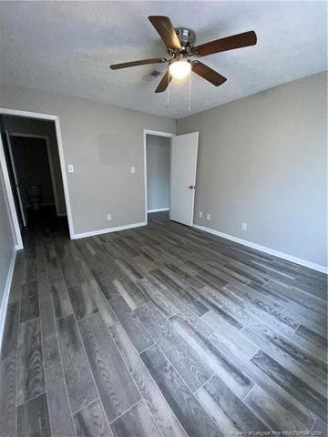 927 Applewood Lane, Fayetteville, NC 28303