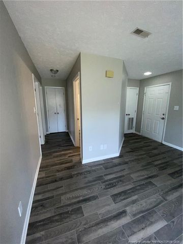 927 Applewood Lane, Fayetteville, NC 28303