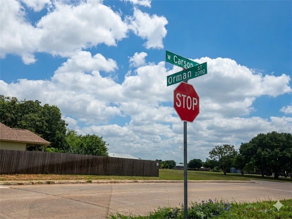 500 West Carson Street, Bryan, TX 77801 — photo 3