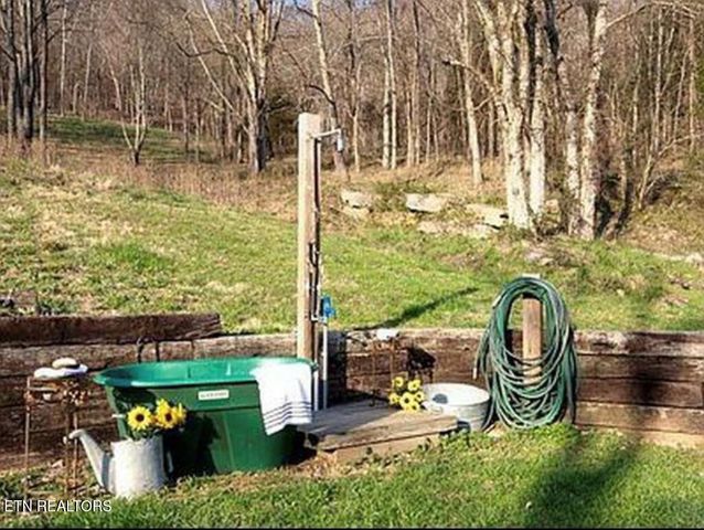 360 Spurlock Hollow Lane, Gainesboro, TN 38562