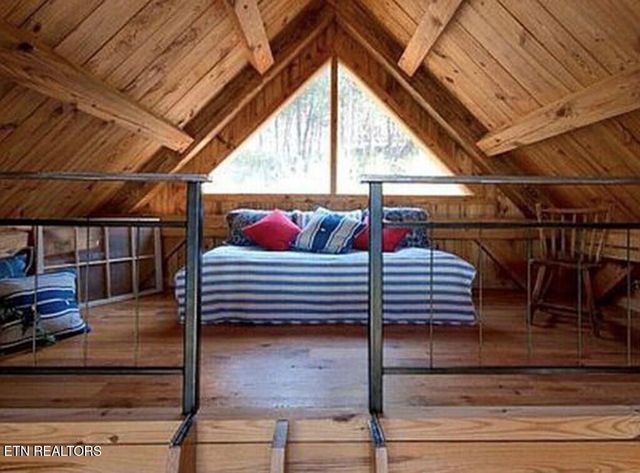 360 Spurlock Hollow Lane, Gainesboro, TN 38562