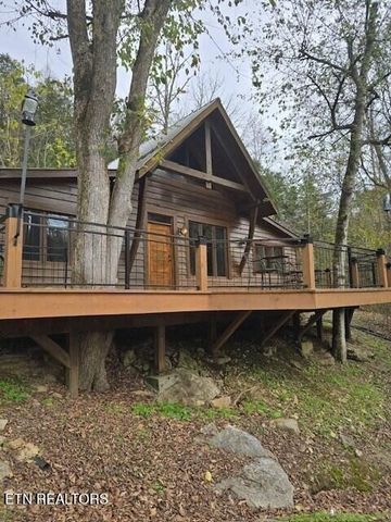 360 Spurlock Hollow Lane, Gainesboro, TN 38562