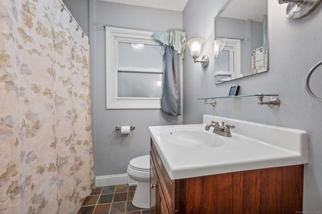 115 Porter Avenue, Middlebury, CT 06762