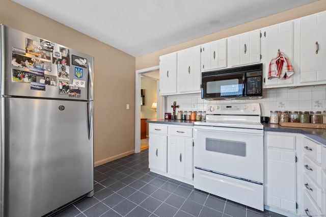 115 Porter Avenue, Middlebury, CT 06762
