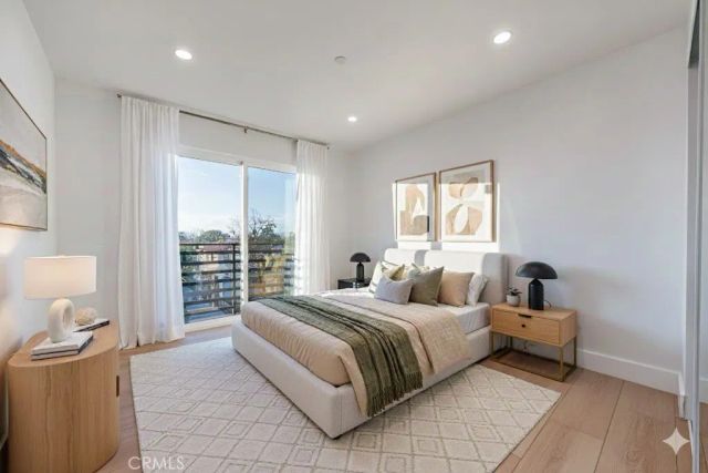 1658 S Hayworth Avenue, Los Angeles, CA 90035