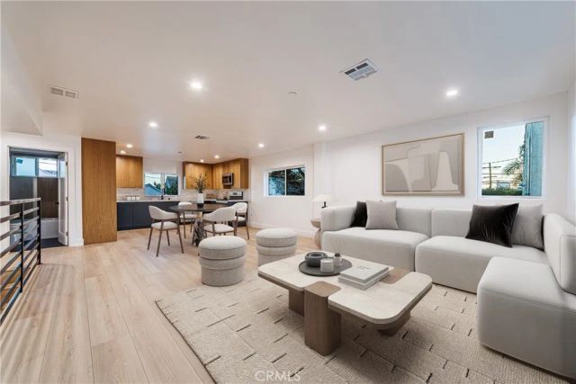 1658 S Hayworth Avenue, Los Angeles, CA 90035