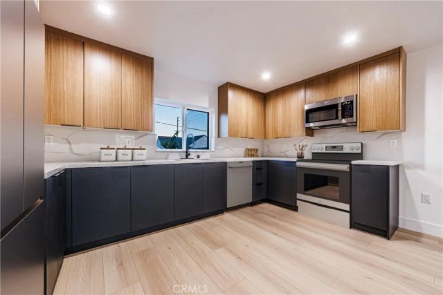 1658 S Hayworth Avenue, Los Angeles, CA 90035