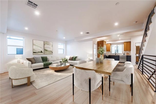 1658 S Hayworth Avenue, Los Angeles, CA 90035