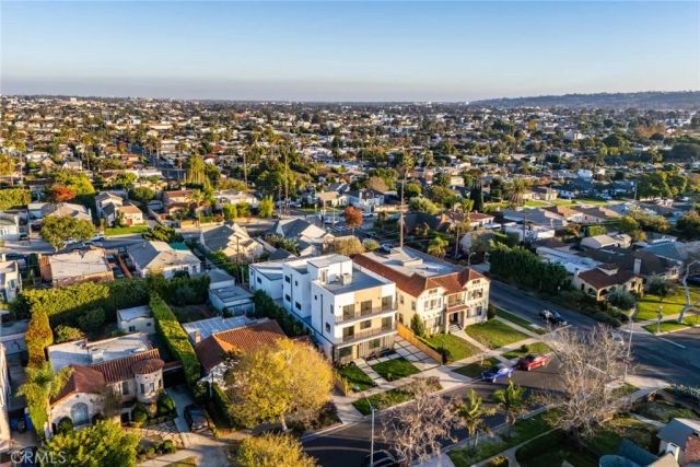 1658 S Hayworth Avenue, Los Angeles, CA 90035