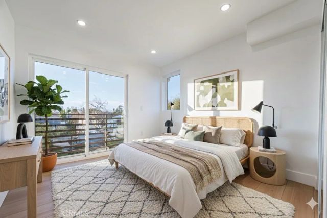 1658 S Hayworth Avenue, Los Angeles, CA 90035