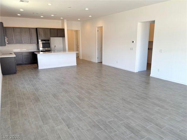 5720 East Badlands Lane, Pahrump, NV 89061