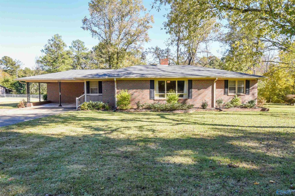 2850 Fairview Road, Gadsden, AL 35904