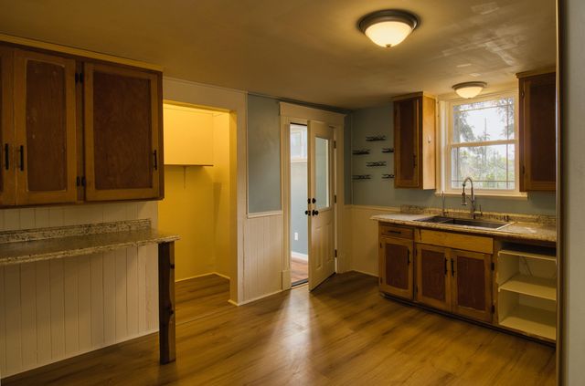 1805 W Gardner Ave, Spokane, WA 99201