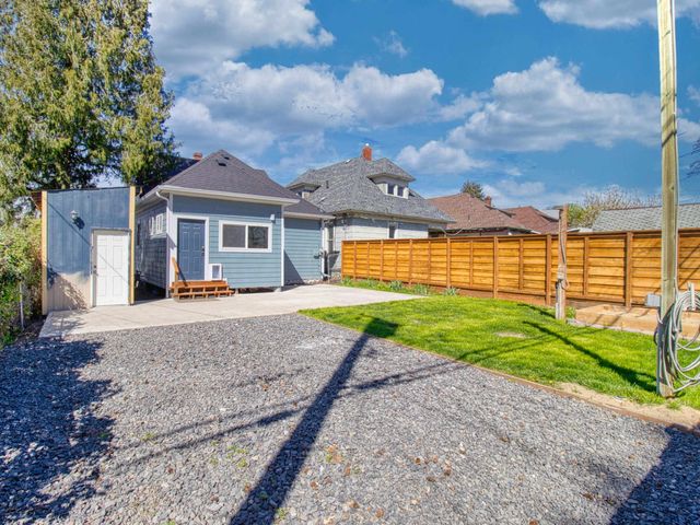 1805 W Gardner Ave, Spokane, WA 99201