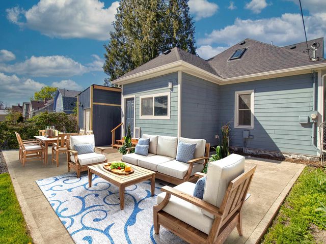1805 W Gardner Ave, Spokane, WA 99201