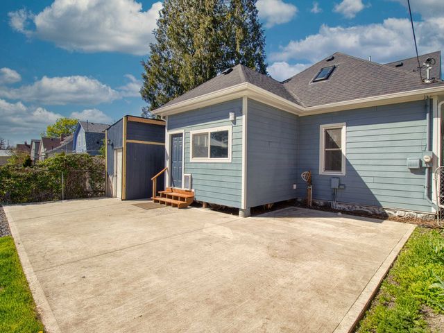 1805 W Gardner Ave, Spokane, WA 99201