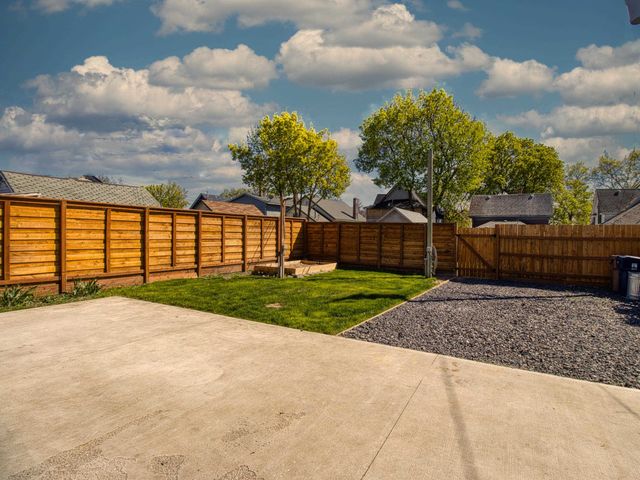 1805 W Gardner Ave, Spokane, WA 99201