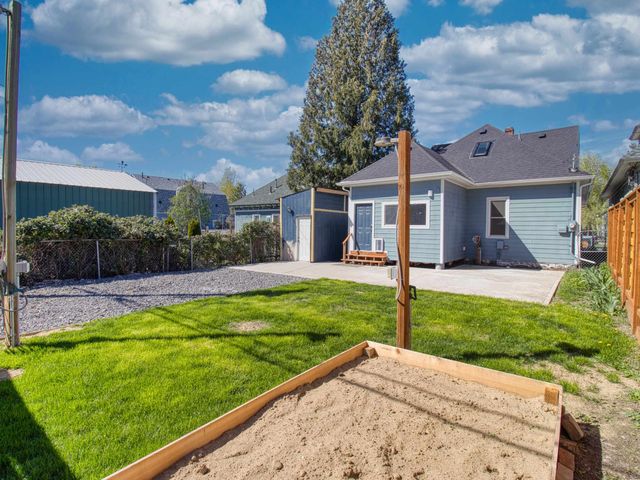 1805 W Gardner Ave, Spokane, WA 99201