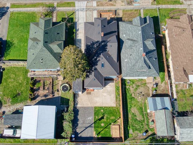 1805 W Gardner Ave, Spokane, WA 99201