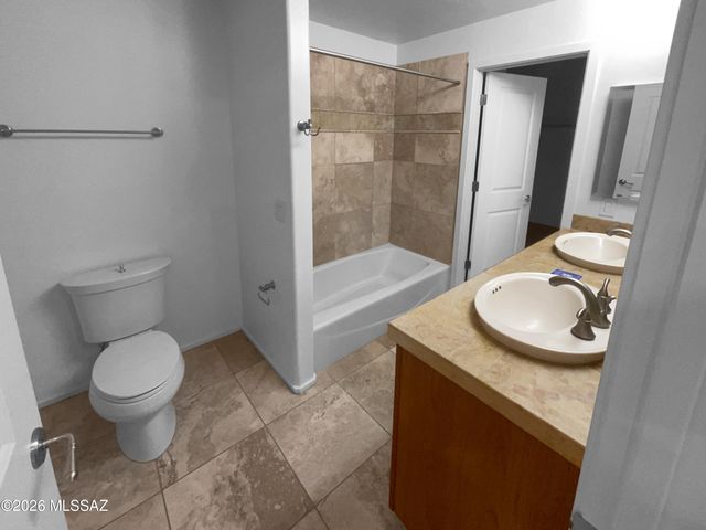 2016 E River Rd Unit 101, Tucson, AZ 85718