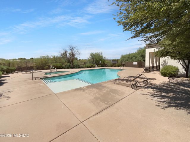 2016 E River Rd Unit 101, Tucson, AZ 85718