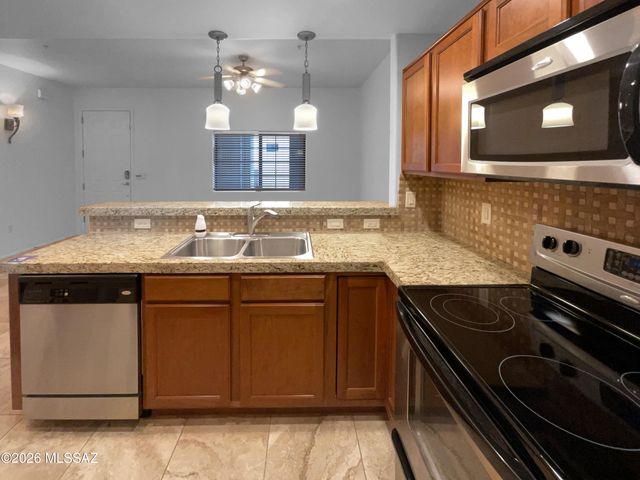 2016 E River Rd Unit 101, Tucson, AZ 85718