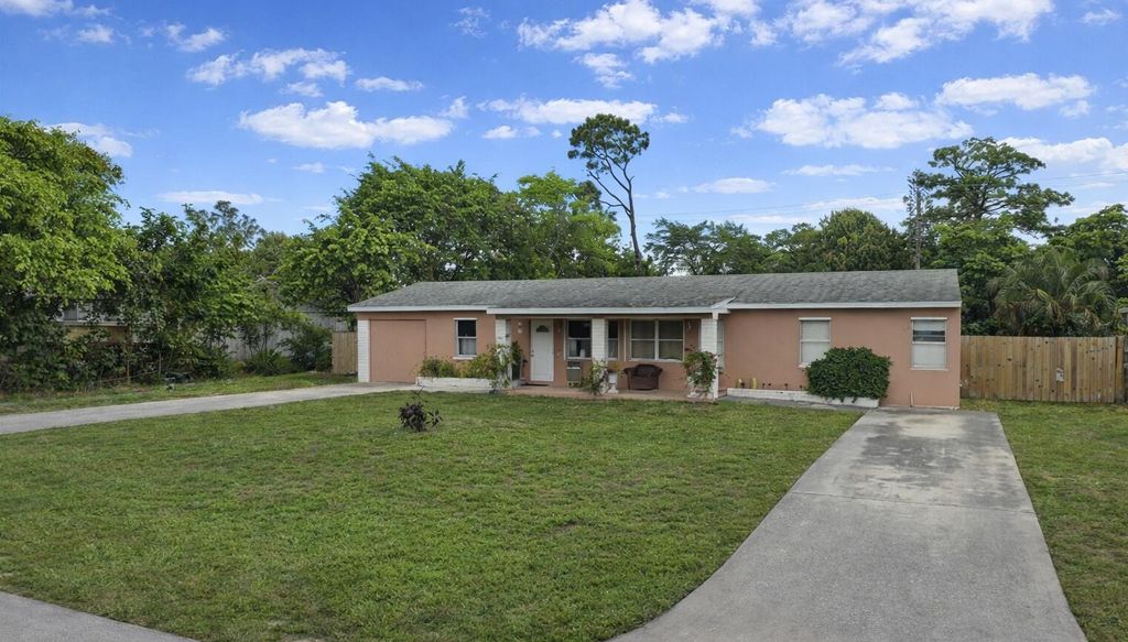 4369 State Drive, West Palm Beach, FL 33406