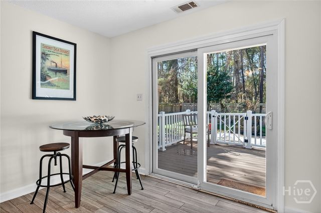 11 Sutton Road, Savannah, GA 31419