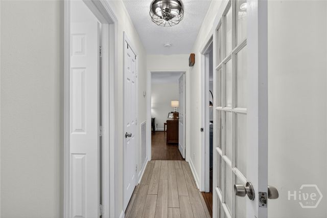 11 Sutton Road, Savannah, GA 31419