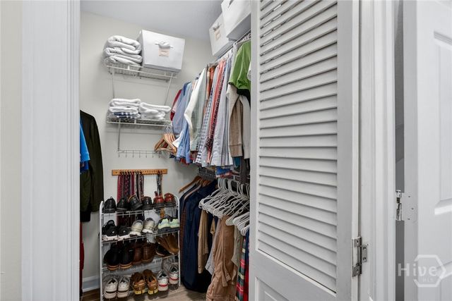 11 Sutton Road, Savannah, GA 31419