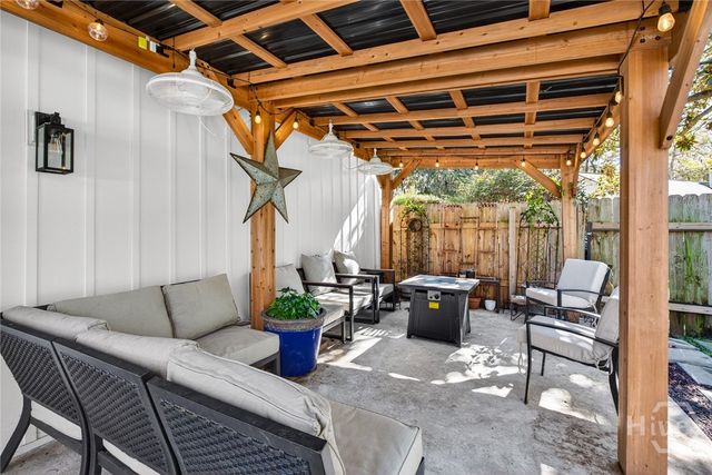 11 Sutton Road, Savannah, GA 31419