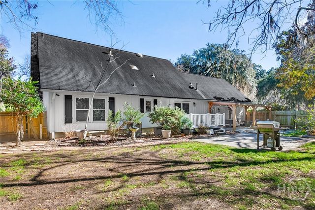 11 Sutton Road, Savannah, GA 31419