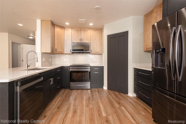 8515 Hawthorn Hill, Lima Township, MI 48130