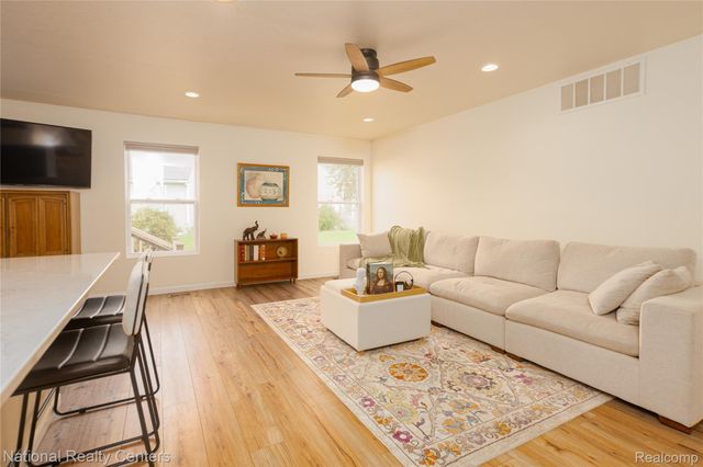 8515 Hawthorn Hill, Lima Township, MI 48130