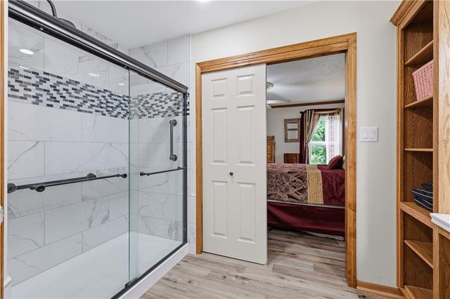 2219 N Whitney Road, Independence, MO 64058