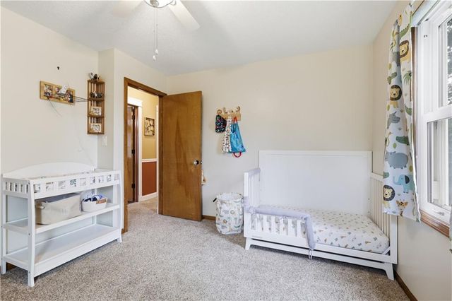 2219 N Whitney Road, Independence, MO 64058