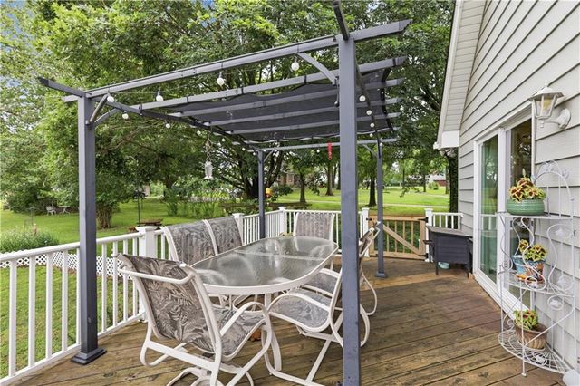 2219 N Whitney Road, Independence, MO 64058