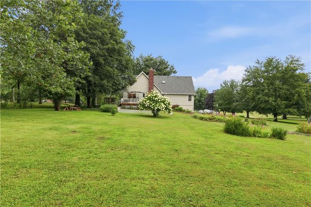 2219 N Whitney Road, Independence, MO 64058