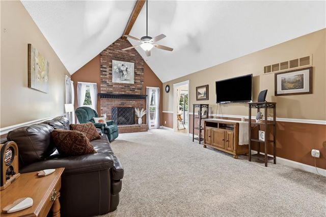 2219 N Whitney Road, Independence, MO 64058