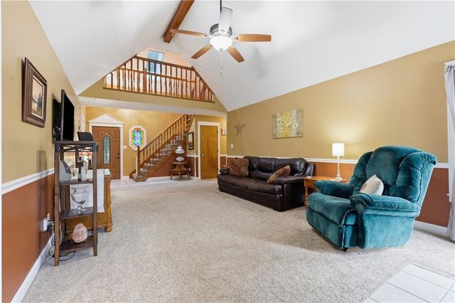 2219 N Whitney Road, Independence, MO 64058