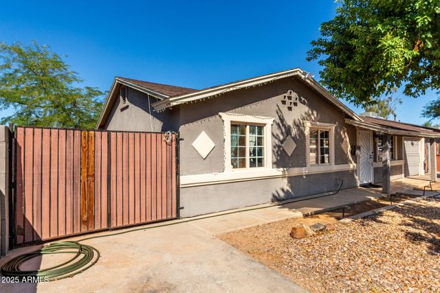 6224 W BERKELEY Road, Phoenix, AZ 85035