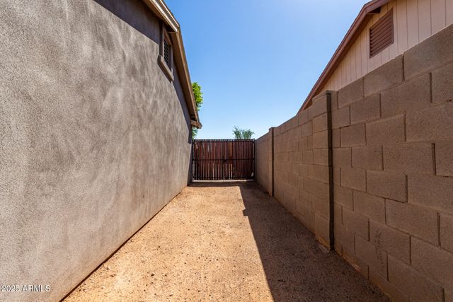 6224 W BERKELEY Road, Phoenix, AZ 85035