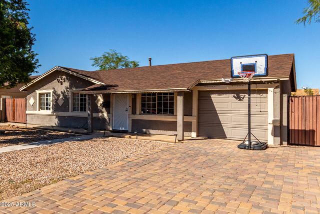 6224 W BERKELEY Road, Phoenix, AZ 85035